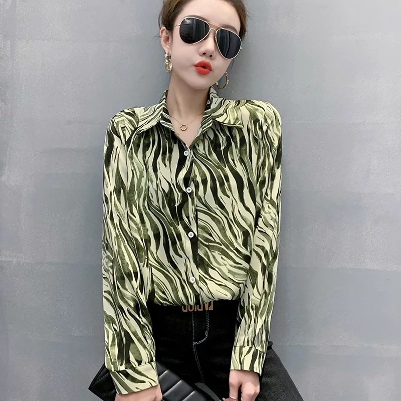 

Летняя новая женская блузка с длинным рукавом топ с леопардовым принтом шифоновая Повседневная модная Свободная рубашка-поло