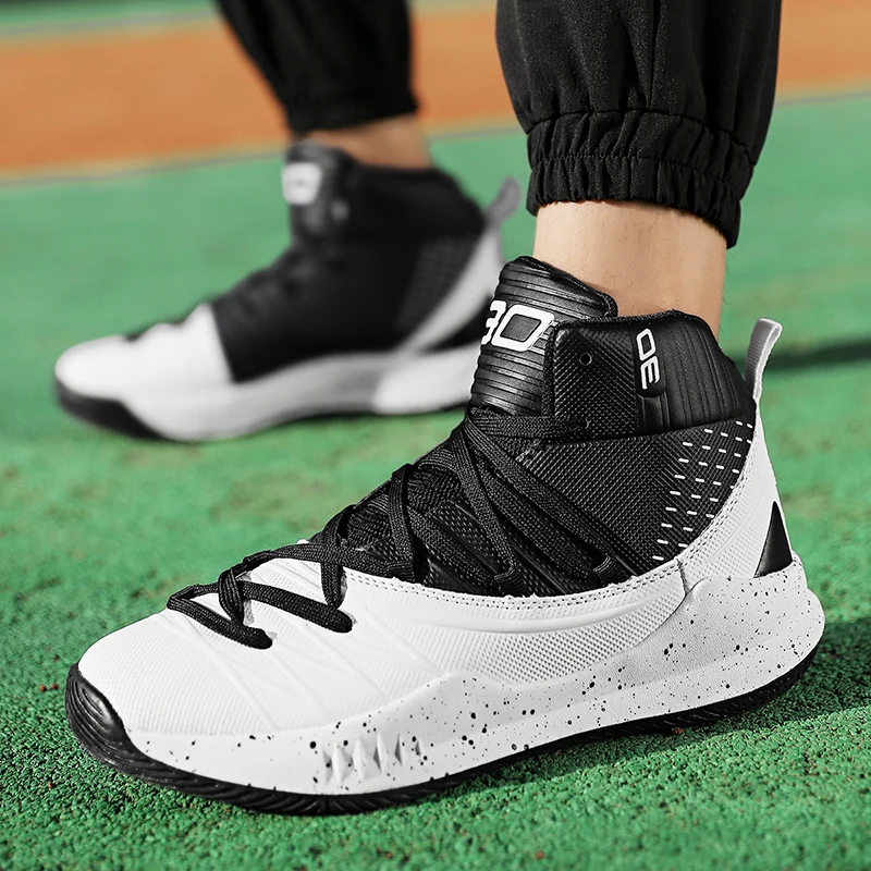 Men Basketball Shoes High Top Sneakers Men Retro Basketball Shoes Lace Up Trend Men Sneakers Walking Shoes Gym Training