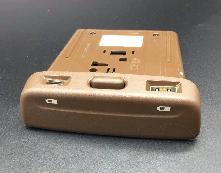 Коричневый/черный разъем для зарядки заднего сиденья Mercedes Benz new E-class C200L GLC260 E200L E300L USB