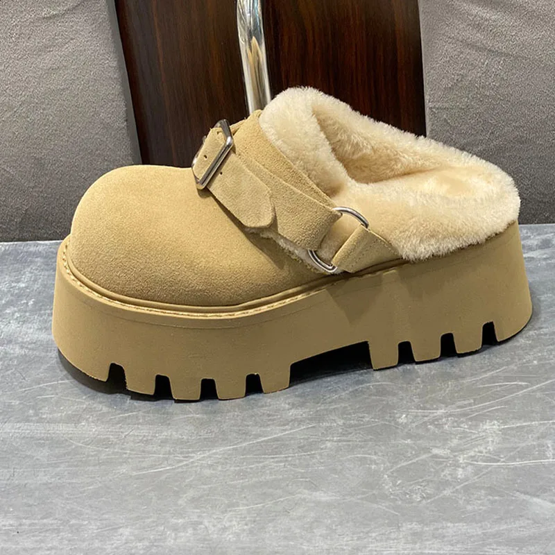 Женские замшевые тапочки на плоской подошве и платформе меховые сабо короткие