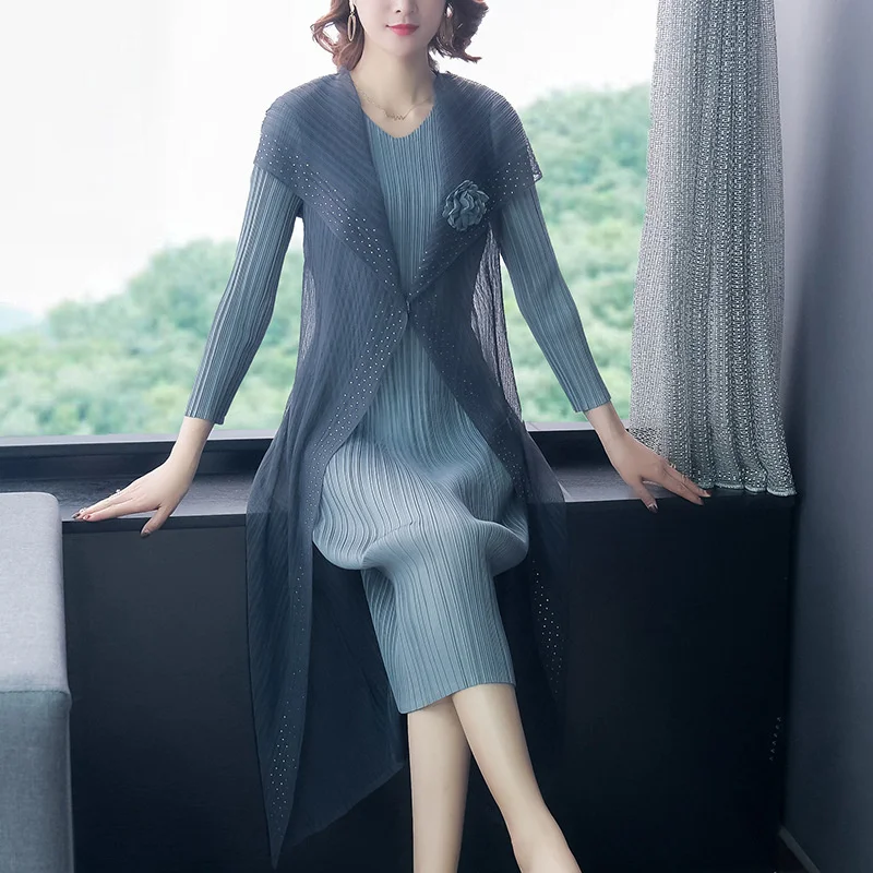 

2021 Loose Formal Vintage Long Dresses For Mother Of Bride Wedding Guest Knee Length Dress Suits Fake 2 Two Piece Set Plus Size