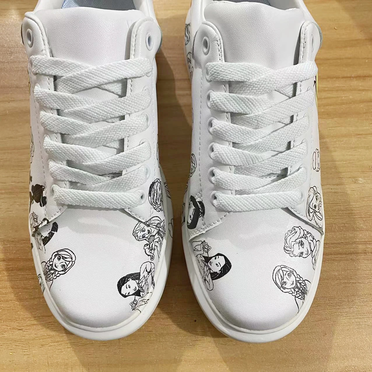 Ariel Elsa Men Women casual Shoes Male Platform Sneakers Girls kateboarding flats graffiti Disney Princess Tattoo Handmade DIY