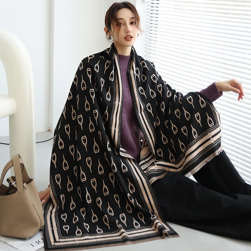 

Reversible Print Cashmere Blend Echarpes Big Size Pashmina Thick Warm Scarves Shawl Female Blanket Wraps Tassel Mantilla