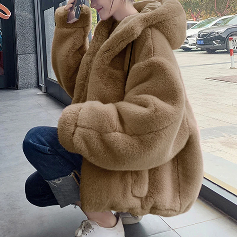 Faux Fur Jacket Short Women Thick Winter h Coat Hooded Casual Loose Warm Ladies Outerwear Luxury Blended Fur Jackets Parkas