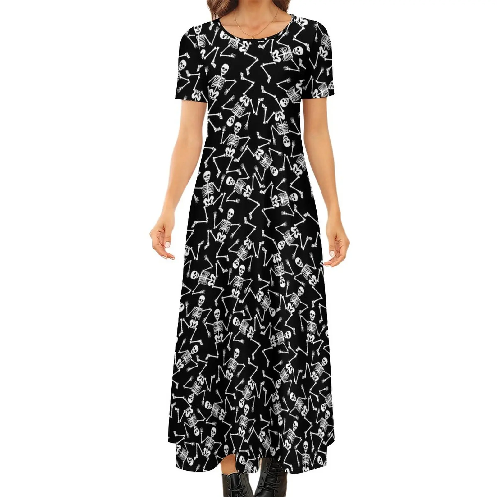 

Платье-макси с принтом скелета, с коротким рукавом