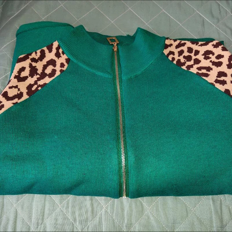 Модный повседневный вязаный спортивный костюм комплект из двух предметов Топ с