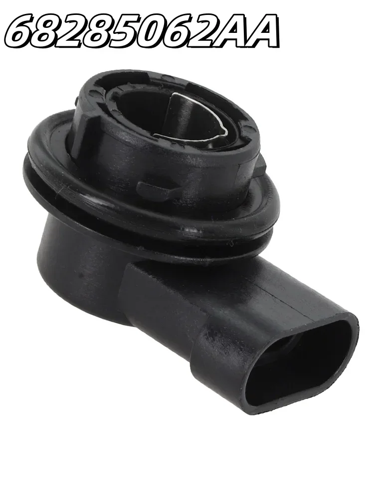 Патрон лампы 68285062 AA PY21 50 4x36x28 4 мм для Jeep RENEGADE 3-контактный черный нейлоновый