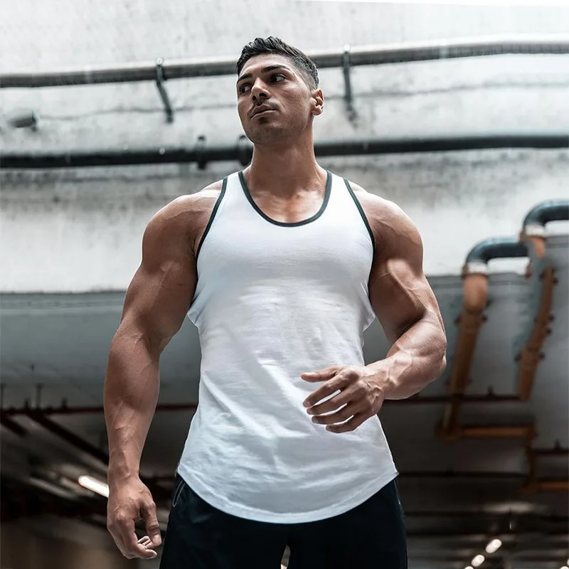 Рисунок 3 - Мужские тренировочные рубашки без рукавов