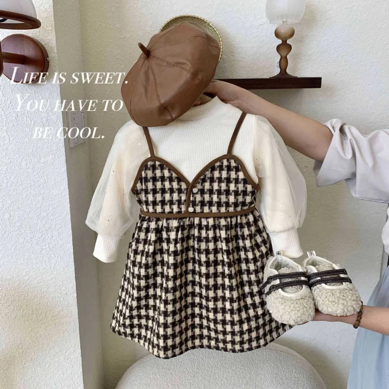 Рисунок 3 - Костюм для девочек осень-зима 2023