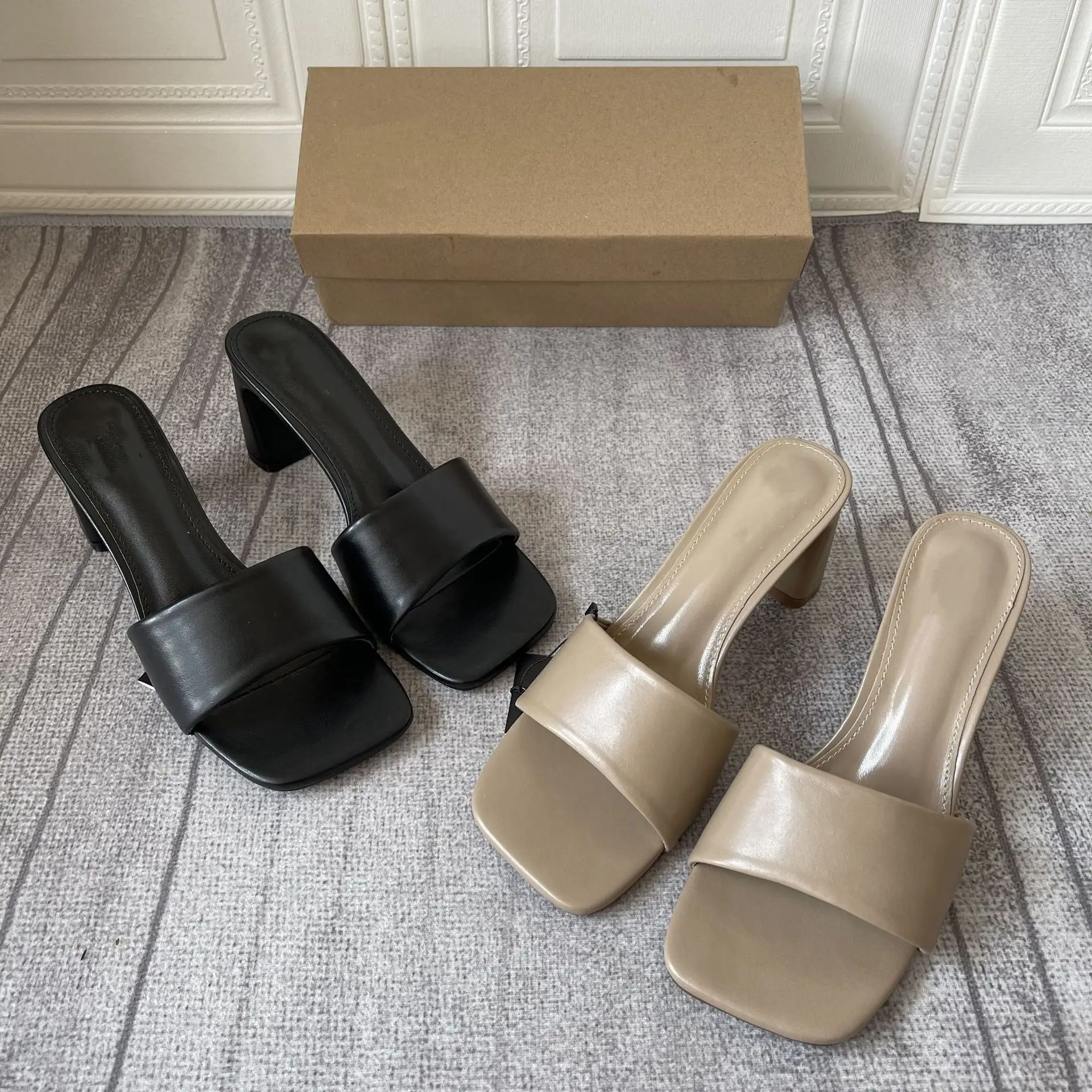 

Fashion Summer Women Style Square Head High Heels Sexy Women Slippers Female Banquet High Heels Female Outdoor Large Size 35~42