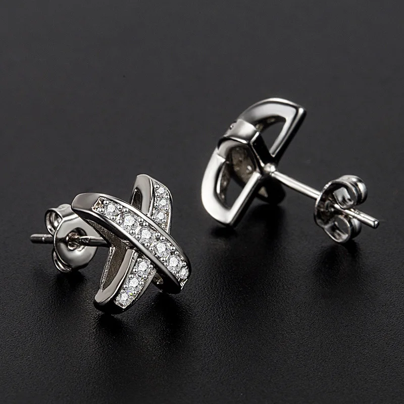 

Модные дизайнерские женские серьги с перекрестными линиями серебряного цвета, инкрустированные фианитами, индивидуальные красные серьги ...