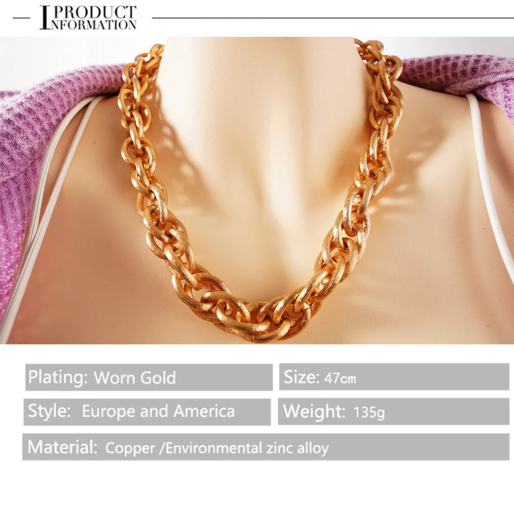 Комплект бижутерии из колье и подвески в виде колец