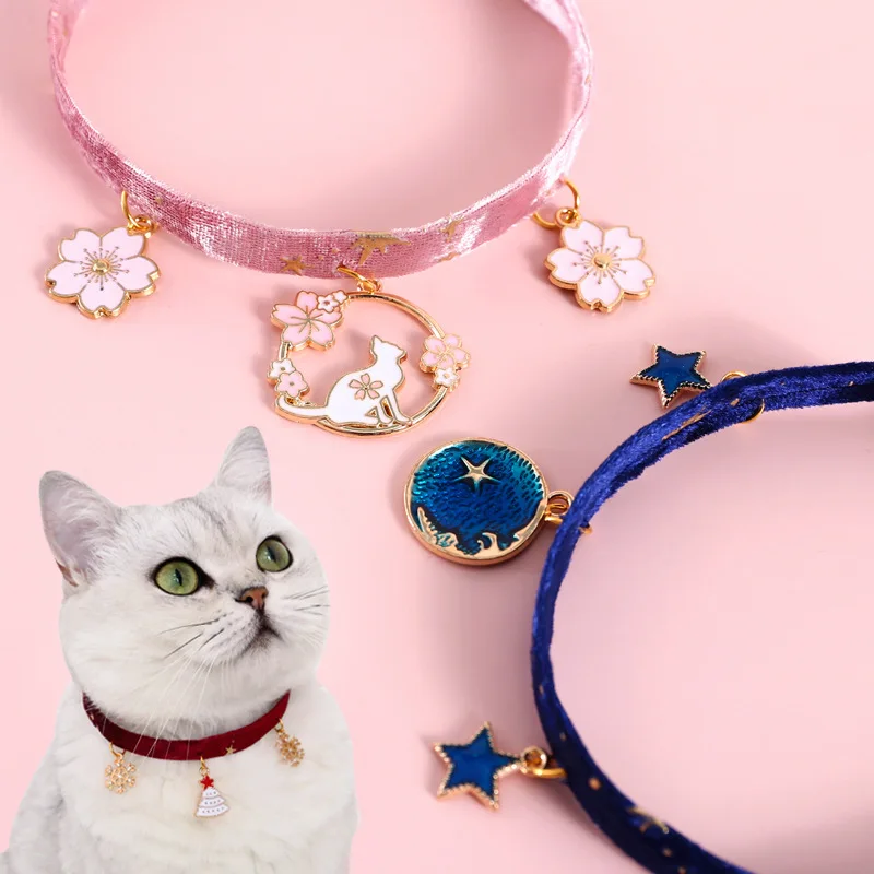 

1Pcs Velvet Cats Collar Adjustable Fashion Pendant XS/S Cute For Pets Pet Party Collars Dogs Accessories