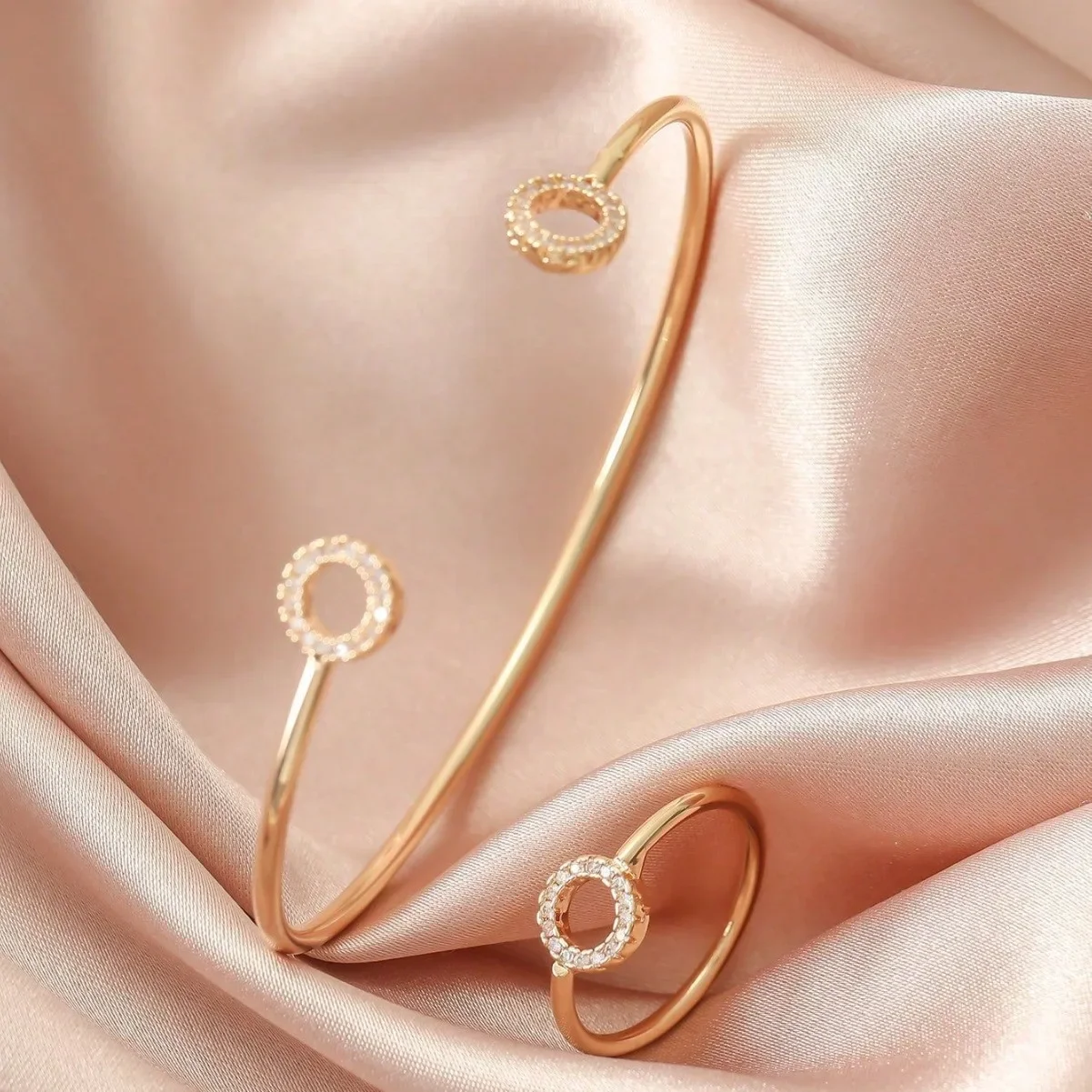 Роскошный элегантный простой комплект ювелирных изделий для рук новый браслет в