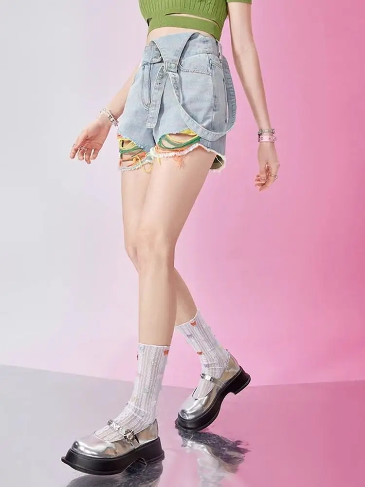 American Sweet and Sexy Girls' One Shoulder Strap Pants 2023 Summer New Raw Edge Design High Waist Shorts with Perforated Jeans