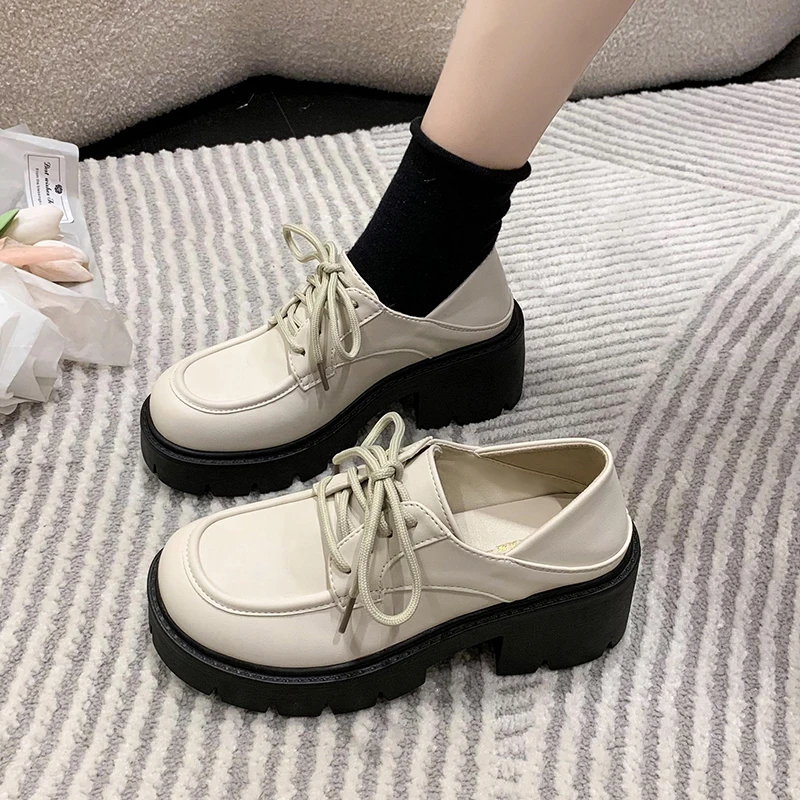 

Туфли женские на плоской подошве, оксфорды, платформа, британский стиль, классическая черная кожаная обувь в стиле ретро, криперы, школьный ...