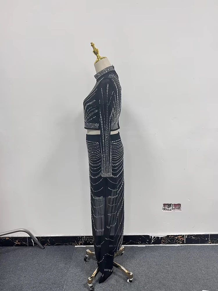 TWOTWINSTYLE Новый лоскутный комплект из двух предметов с бриллиантами для женщин топ