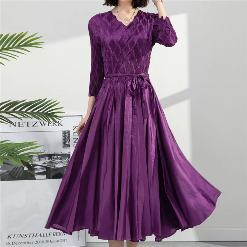 

2022 autumn new heavy industry Miyake handmade pleated long-sleeved stretch slim dress mothers day card women's clothingVestido
