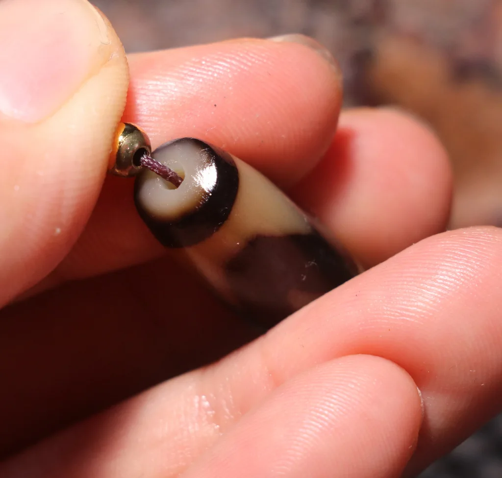 UPD0320C16 энергетический Тибетский Старый Агат жирная патина острый тигровый зуб