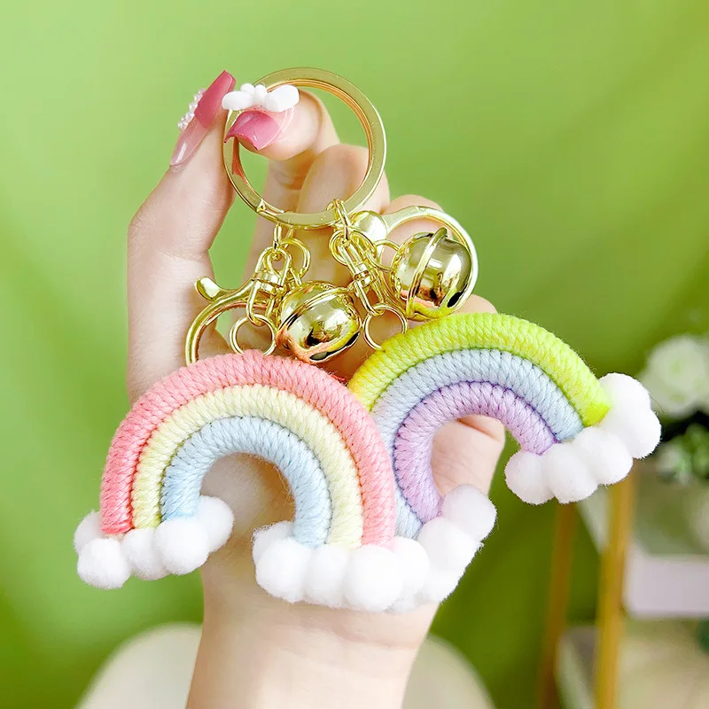 

Cute Handwoven Rainbow Keychain Creative Girl Heart Knitted Car Bag Pendant Gift Key Chain Accessories Women's Small Jewelry