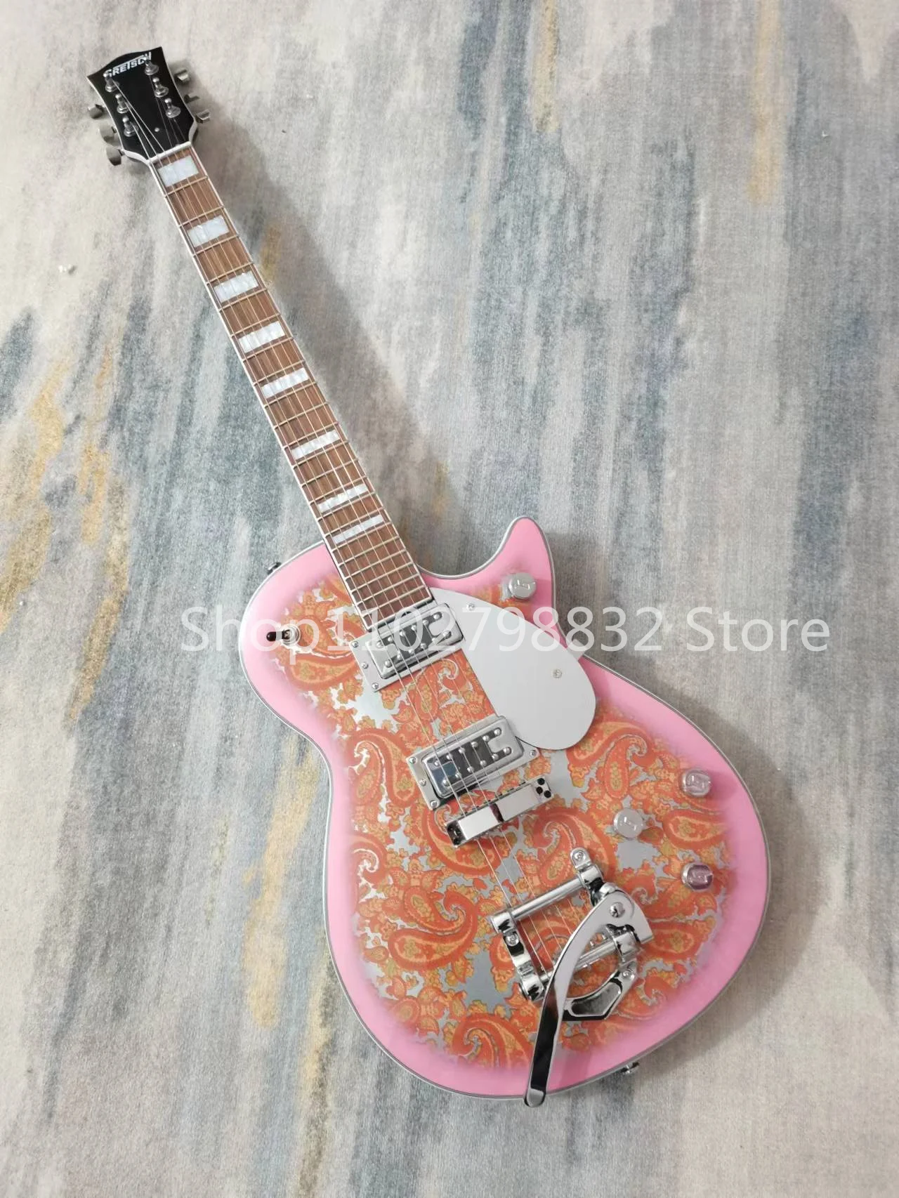 

6-string electric guitar, Rose Wood fingerboard, silver accessories, tremolo system, free shipping