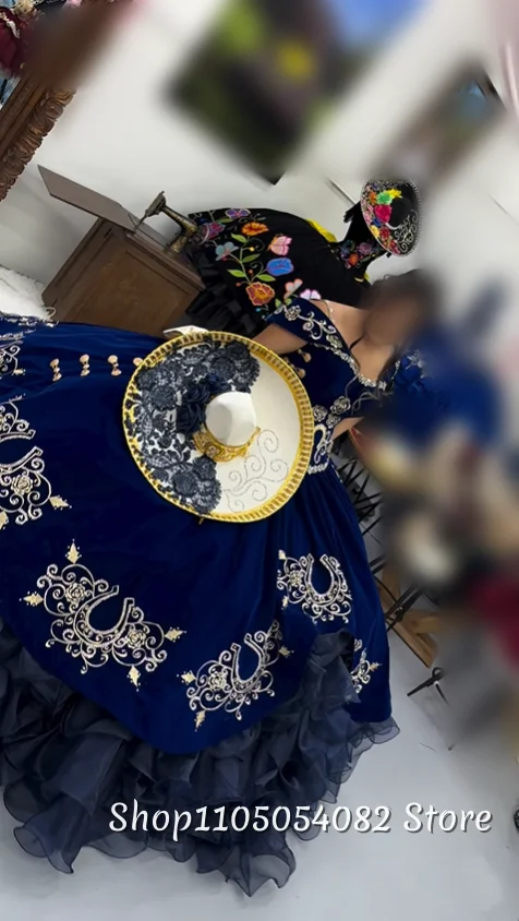 Фото Великолепное темно-синее марокканское платье Quinceanera по индивидуальному заказу, кружевное платье с открытыми плечами и аппликацией, пышный подол со шлейфом, пятинадцать платьев для взрослых №1