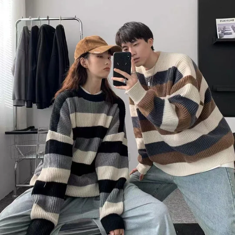 Korean Casual Sweater Knitted Couple Outfit Korea Style Striped Sweater Mens O-Neck Pullovers Women Men Clothes Loose Sweater