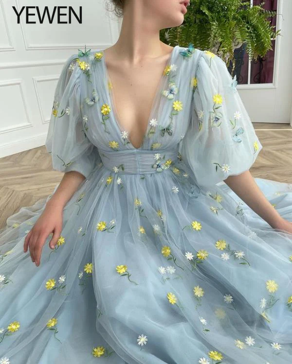 

Elegant Dusty Blue Tulle Long Prom Dresses 2022 Puff Half Sleeves V Neck Embroidery Flowers Evening Gowns for Women