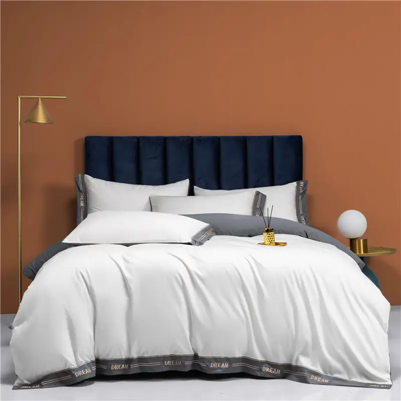 Комплект постельного белья с вышивкой бежевого и серого цвета из египетского