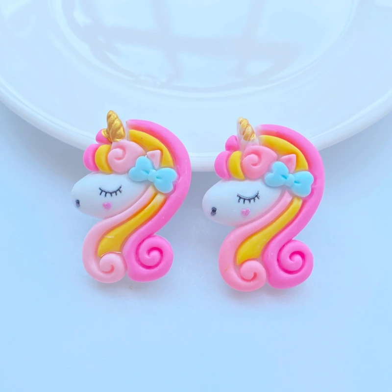 

Фигурки единорогов TSXJY