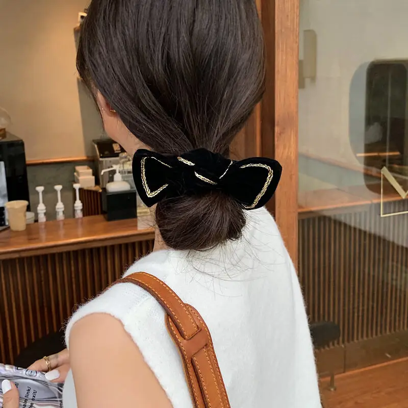 Женская бархатная повязка для волос с бантом-бабочкой