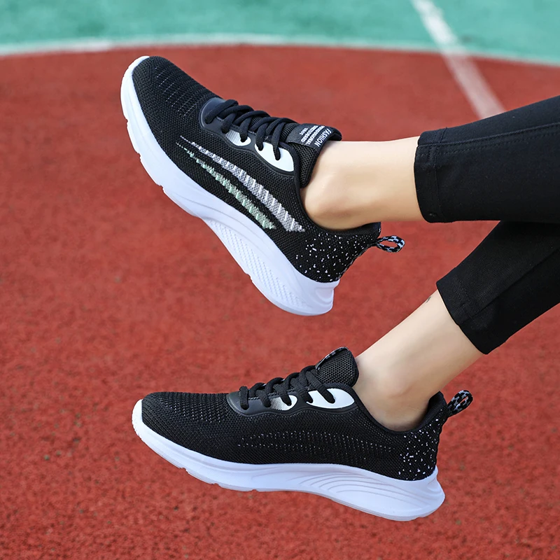 Ladies Sneakers Mesh Breathable Outdoor Fitness Sneakers Women Lightweight Training Sneakers Ladies Gym Jogging Shoes