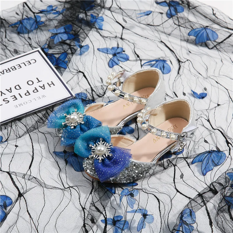

2022New girls princess shoes sandals summer soft bottom fashion Pearl Sequins crystal shoes children 2.5cm high heels size 26-35