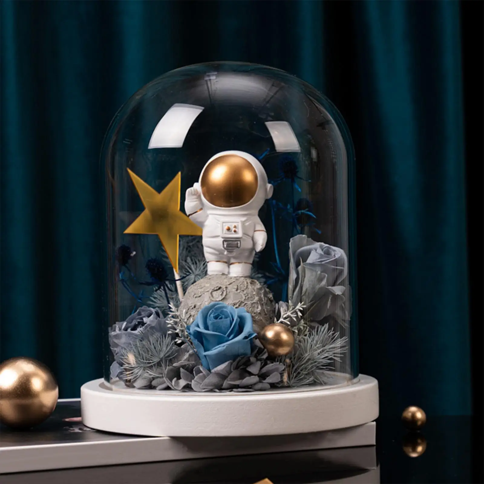 

Eternal Flower Rose Glass W/ Astronaut Decoration for Christmas Boys Gift
