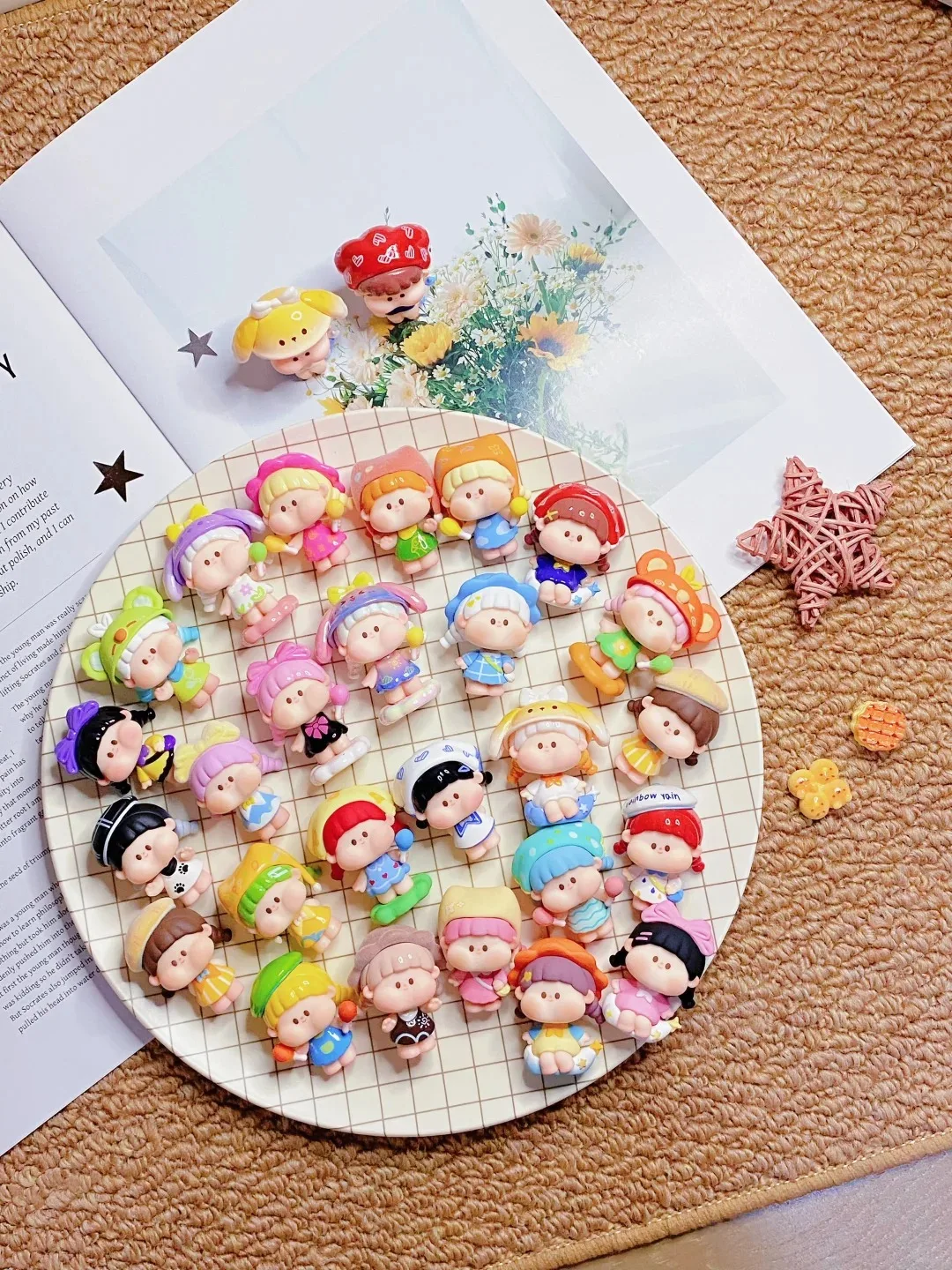 Фото Коллекционная мини-фигурка Mimibobo Blind Box: серия Trendy Toy Going Out, милая мини-фигурка в слепом пакете, украшение для рабочего стола для взрослых коллекционеров №4