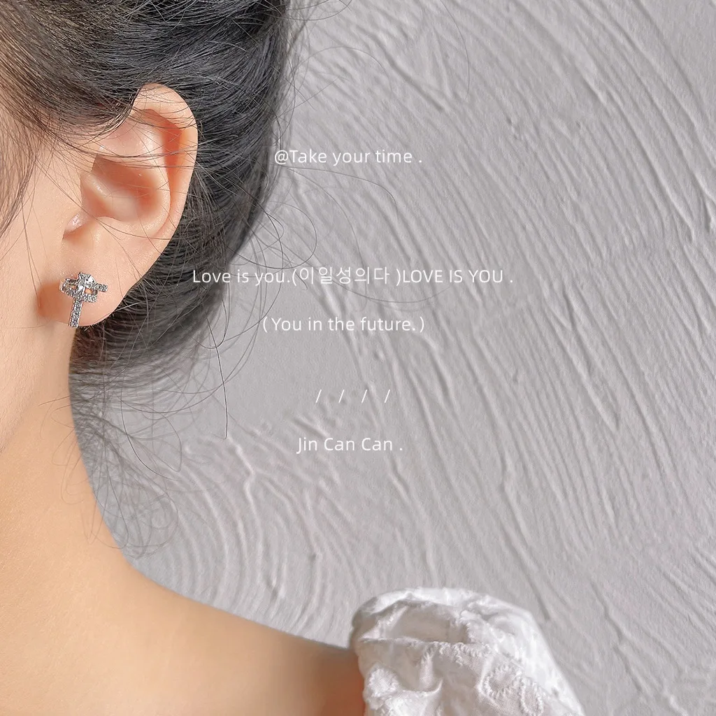 

Micro-Inlaid Zircon 925 Silver Needle Earring for Woman Personality Knot Three-Dimensional Ear Stud Ins 2022 New Evening Earring