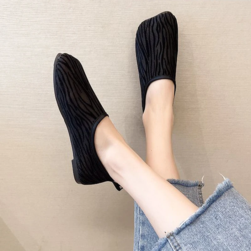 Туфли женские с принтом зебры дышащие удобные лоферы квадратный носок плоская