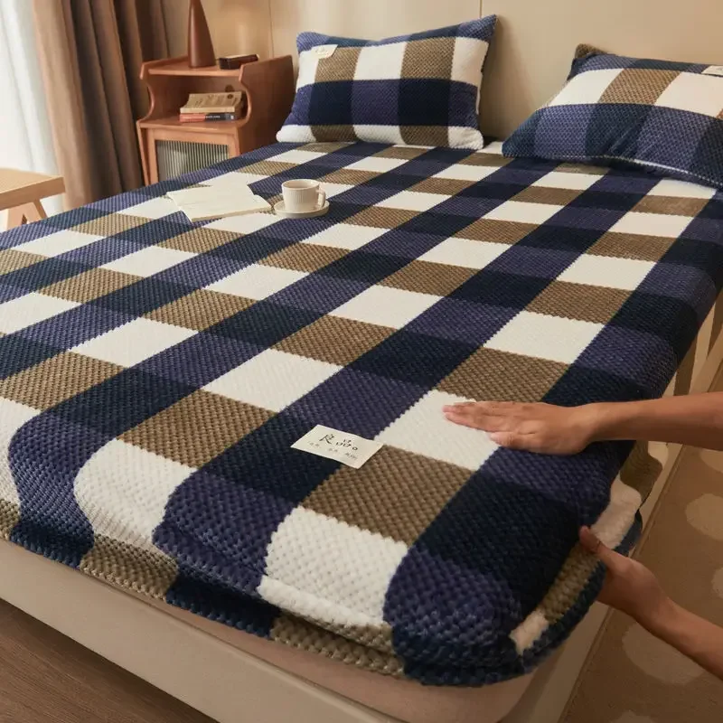 Зимняя теплая натяжная простыня из кораллового флиса WASART эластичный чехол на