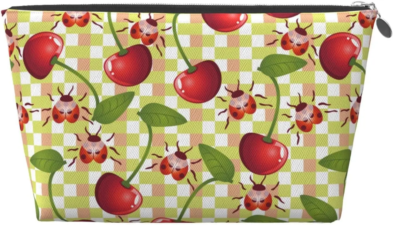 Женская косметичка Cherries and Ladybirds дорожный размер туалетные принадлежности