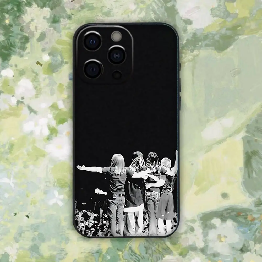 Фото Чехол для телефона Tom Bill Kaulitz Tokio Hotel для iPhone 16e,16,15,14,13,12,11,Pro,X,XS,Max,XR,Plus,Mini Soft Black Cover №5