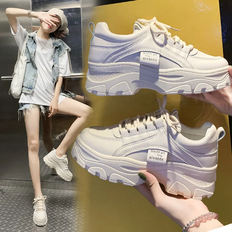 

Spring new Korean version of fashion daddy shoes female student sports shoes female casual thick bottom heightening shoes