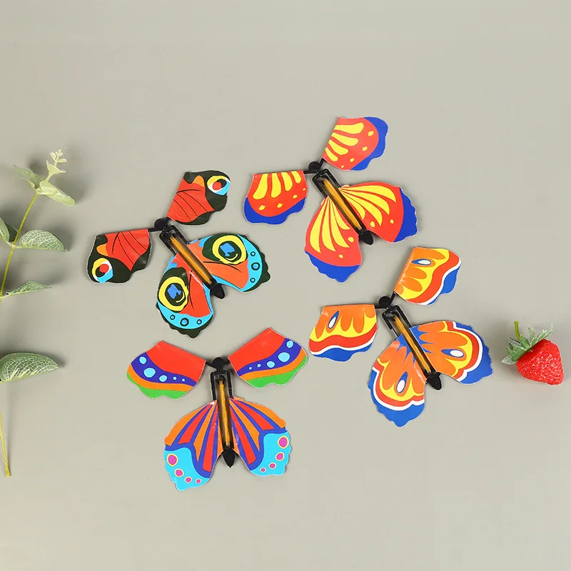3 Pack Flying Magic Butterfly Creative Fancy Kids Magic Prop Toy Rubber Band Power Surprise Birthday Wedding Card Gift mystery
