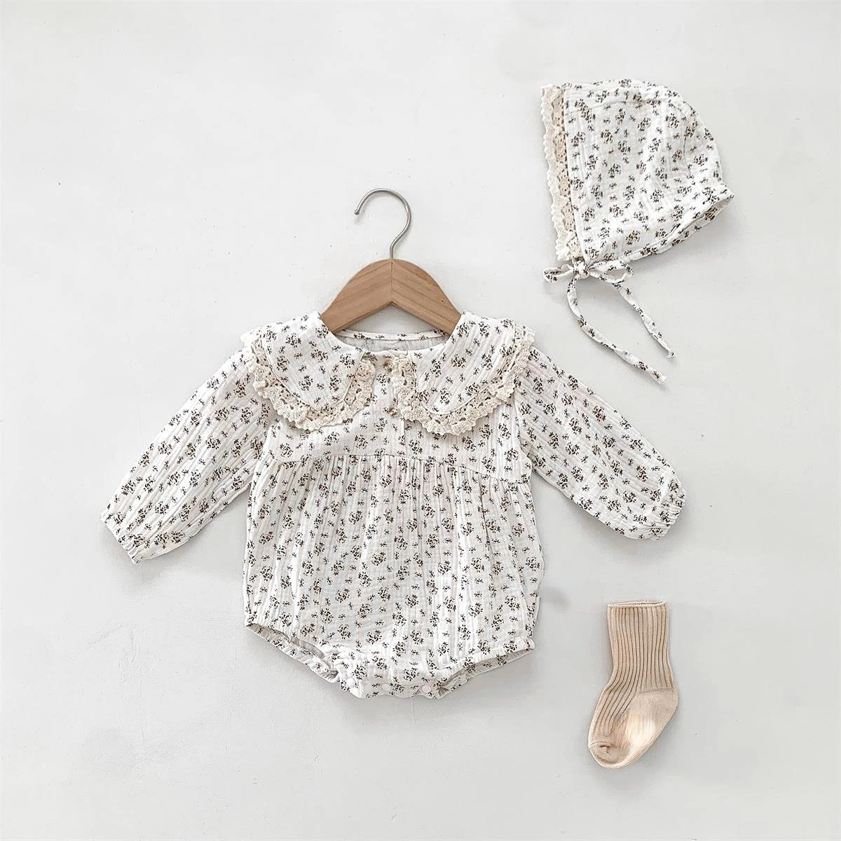 

RiniKinda 2023 New Toddler Kids Baby Girl Clothes Floral Jumpsuit Spring Long Sleeve Turn Down Collar Bodysuit Outfits