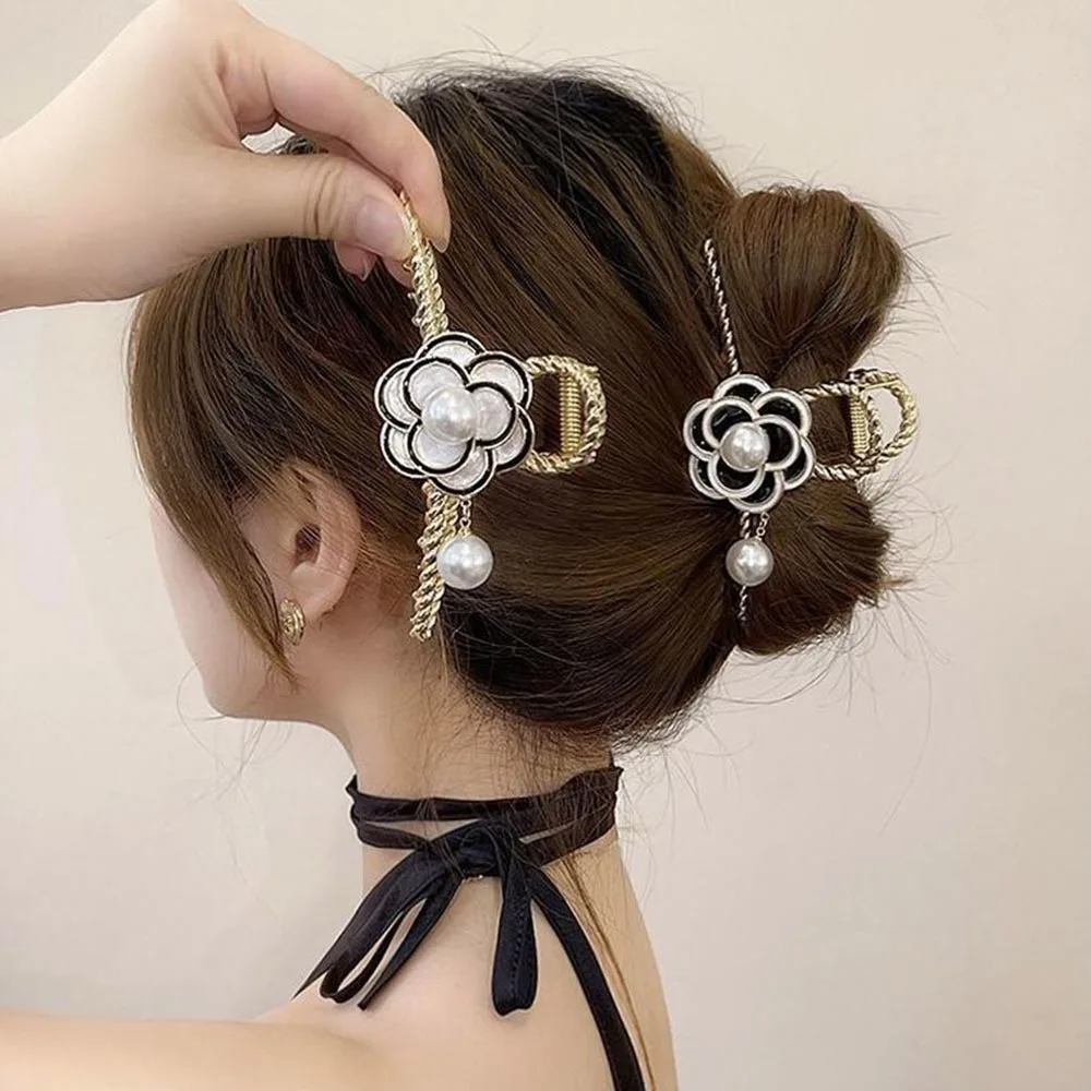 

Haimeikang 11,5 см розовый жемчуг Когти для волос Краб для женщин цветок металлический инструмент для укладки шпильки конский хвост модные аксесс...