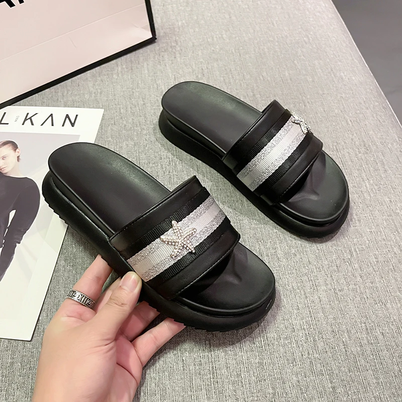 

Ladies Rhinestone Shiny Slippers 2022 New Summer Ladies Sandals Popular Slippers Beach Outer Wear Platform Sandals Women Shoes