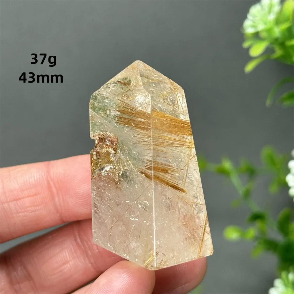 Кристальная башня из кварца