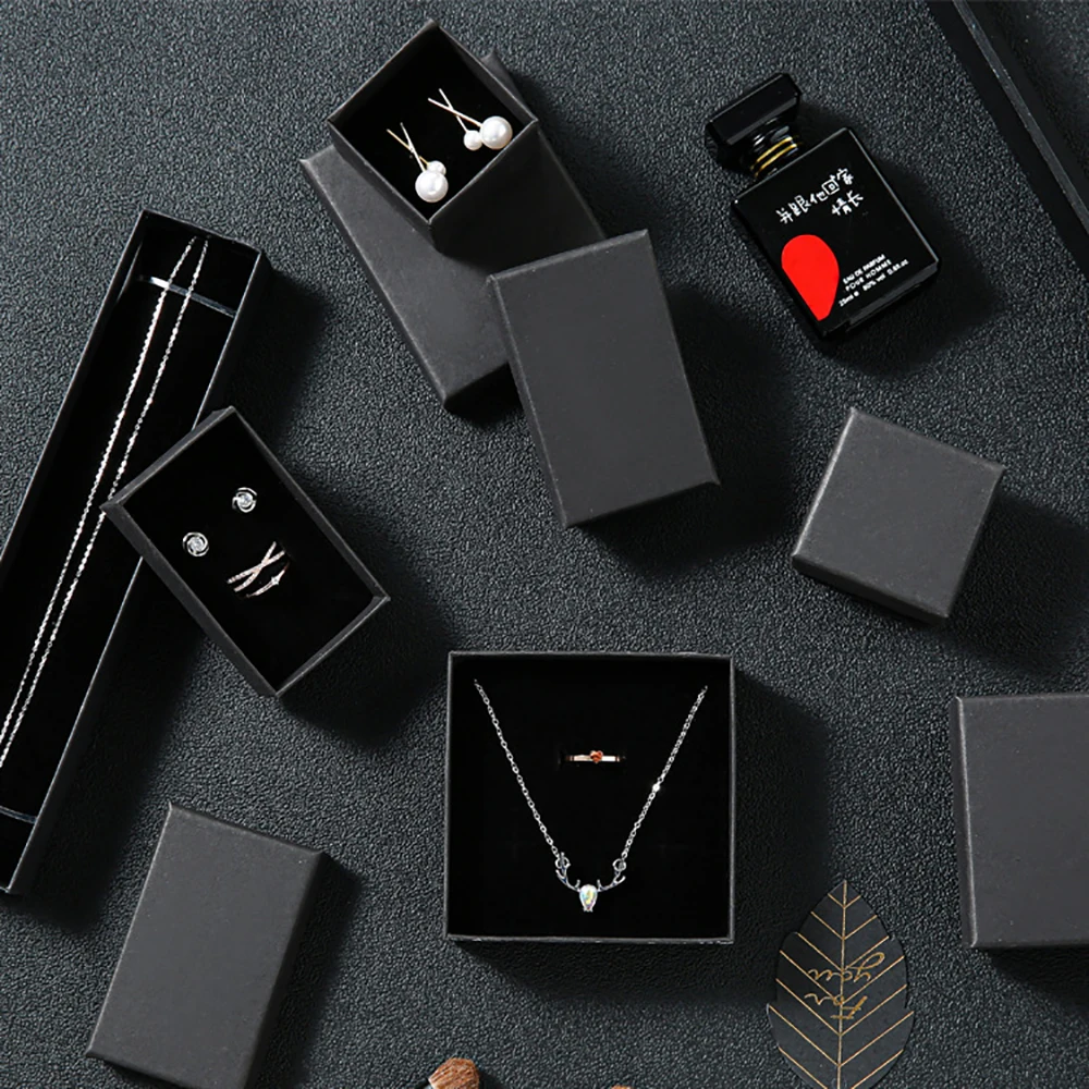 

weikende Крафт-коробка для украшений 7x7x3 см