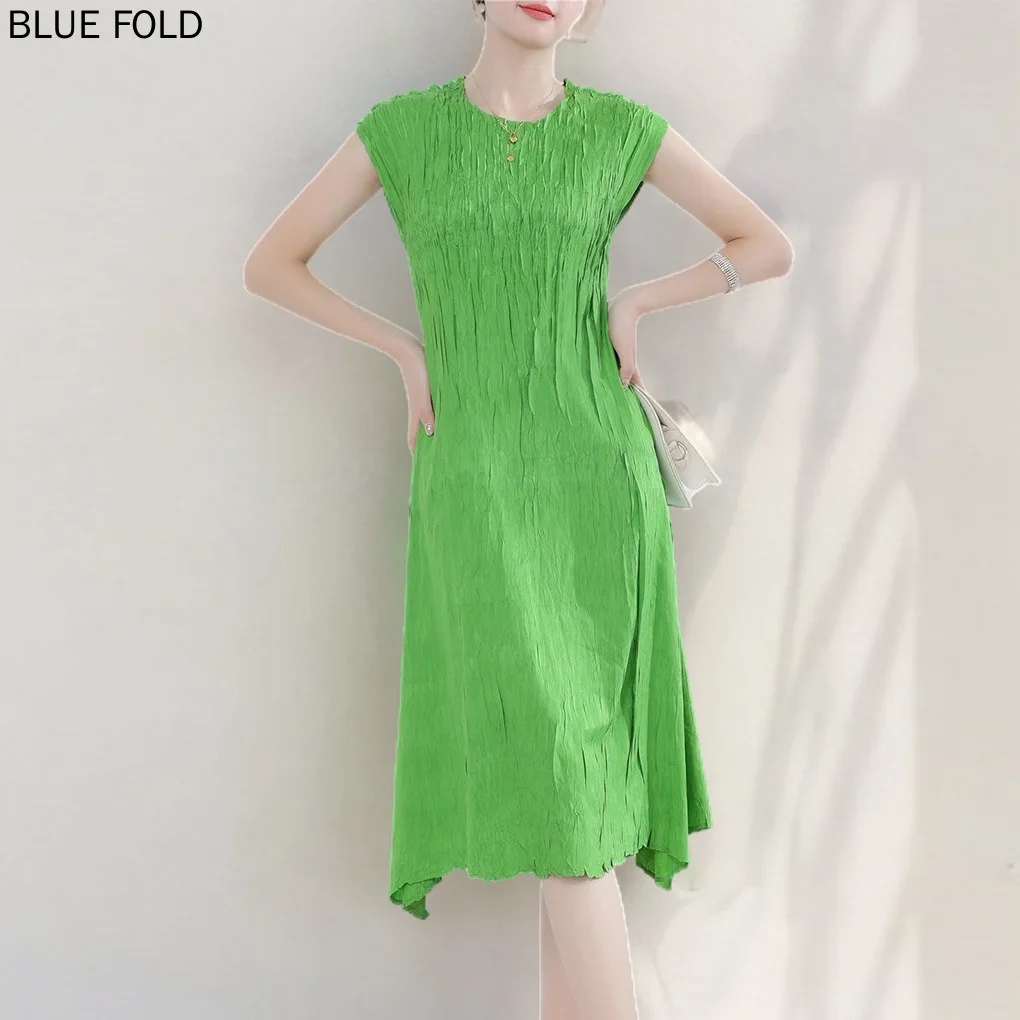 Женское платье без рукавов с круглым вырезом средней длины ТРАПЕЦИЕВИДНОЕ