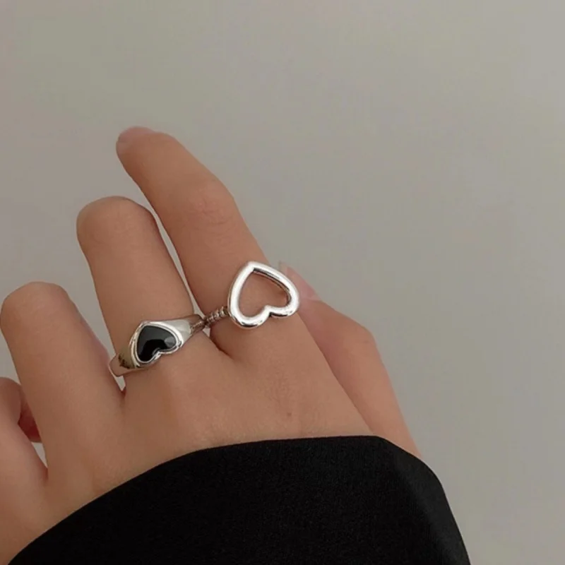 Cold and dark ring trend, niche design, personalized retro and high-end feel, folding and wearing, open mouth lovers, minimalist