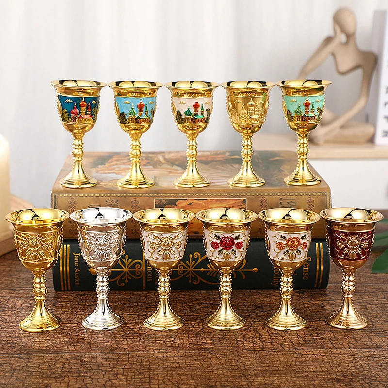 

Embossed Wine Glasses Vodka Goblet Multicolor Liquor Glass Spirits Cup Retro Castle Wedding Chalices Party Drinkware Tableware